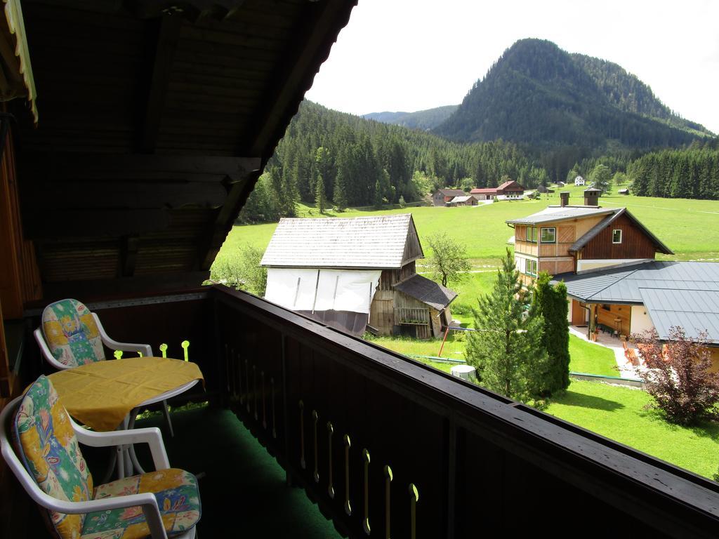 Hotel Gaestehaus Sams Gosau Exterior foto